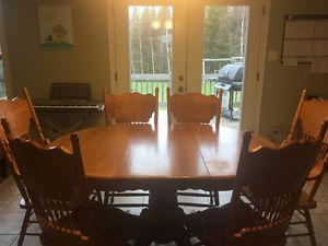 Dining table, 6 chairs, hutch