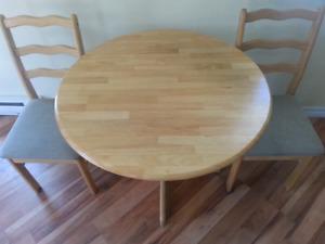 Excellent condition dining table, solid and four matching