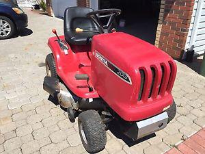 Honda lawn tractor