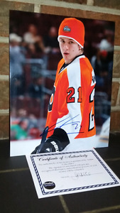 James Van Riemsdyk Philadelphia Flyers autographed photo