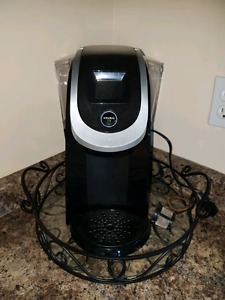 Keurig K200 and coffee pod holder