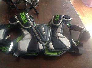 Lacrosse shoulder pads