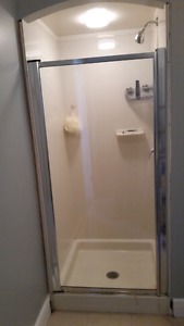 Maxx shower door