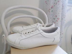 NEW White leather men's tennis shoes - sneakers - size 11