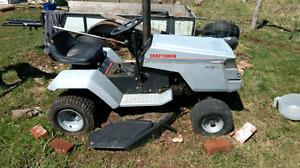 Ride on lawn mower