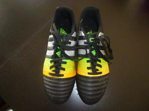 Soccer Cleats, Size 7.5