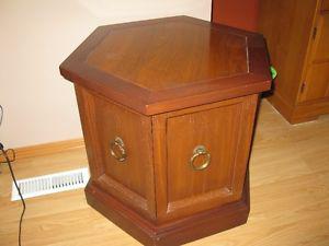 Solid Oak end table or night stand