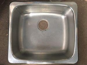 Stainless steal kitchen sink + faucet + head shower