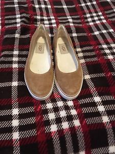 UGG flats size 5