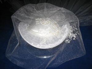 VINTAGE Hat with attached Bridal Vail