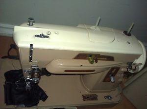 VINTAGE SINGER 403 SPECIAL, HEAVY DUTY SLANT-O-MATIC, SEWING