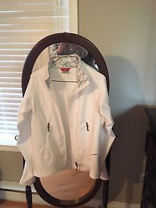 Wanted: Avia White Spring Jacket