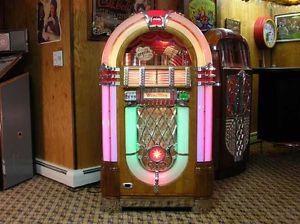 Wanted: LOOKING TO PURCHASE A JUKEBOX