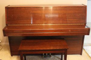 Yamaha piano for sale excellent condition