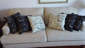 accent cushions