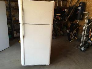 kenmore fridge in good condition