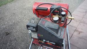 AIR COMPRESSOR