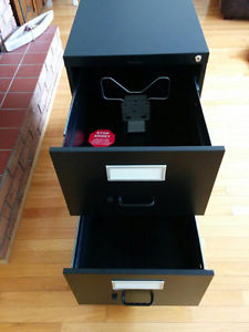 Black metal lockable filing cabinet and lamp