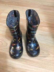 Boys sorted shoes, rubber boots,sandals(size 7,8)