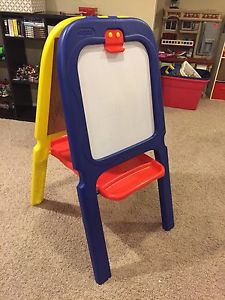 Crayola Kids Chalk and magnetic white board