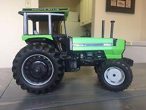 Deutz-Allis  MFD 1/16 Scale Farm Tractor
