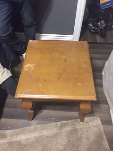 FREE SIDE TABLE