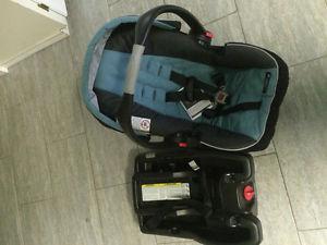Graco Snugride 35 with base