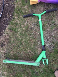 Green GRIT Scooter frame