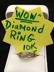 Ladies 10kt Gold Diamond Cluster Ring