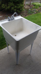 Laundry Tub with Faucet