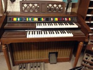 Lowry Organ
