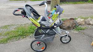 Travel system. 3 Wheel Stroller with Car seat.