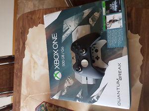 White xbox one and black xbox one elite controller