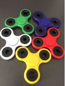 20 fidget spinners availabl