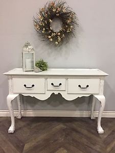 Beautiful Entry Way/Console Table