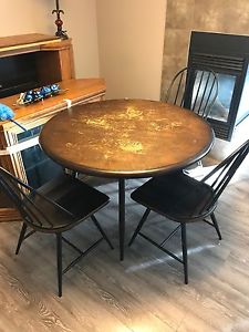 Dining Table with 4 chairs. Need gone