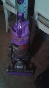 Dyson vacuum purple dc15