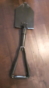Folding Shovel/Entrenching tool