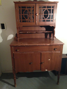 Hutch - SOLD PENDING PICK-UP
