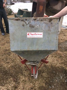 New price!!!Cyclone seeder for tractor 150$$
