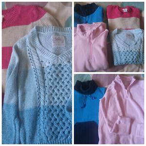 Pack of girl sweaters, size 