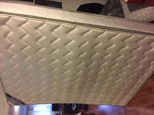Signature bedtime mattress and box spring