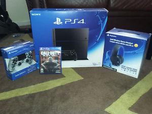 URGENT: PS4-GREAT CONDITION WITH A LOT OF ACCESSORIES AND
