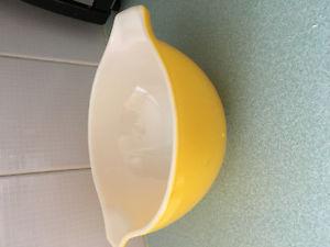 Vintage Pyrex small