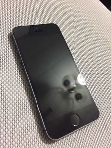 iPhone 5s 16gb locked to Rogers and chatr