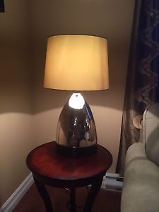 2 x table lamps.