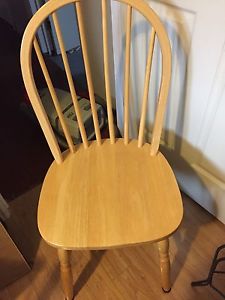 6 Excellent Condition Chairs
