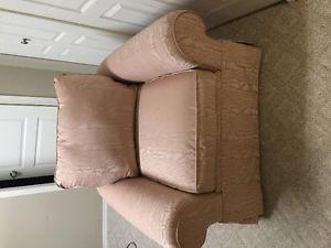Accent Chair Rowe brand