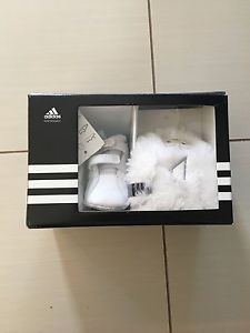Adidas baby shoes new