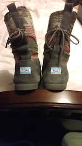 Brand New TOMS boots